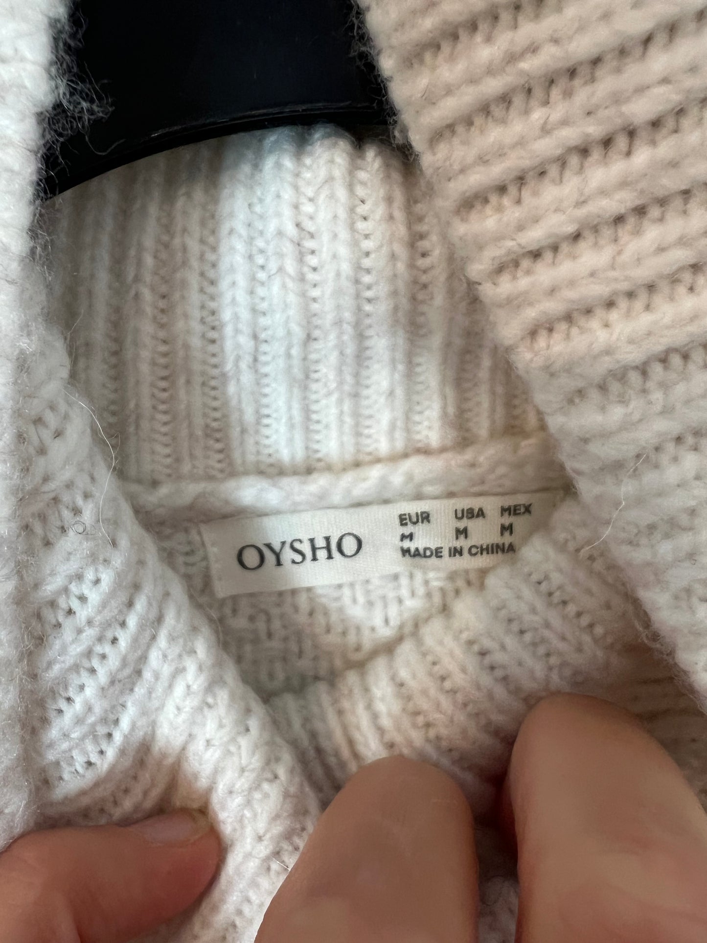 OYSHO. Jersey ochos cuello vuelto. T M