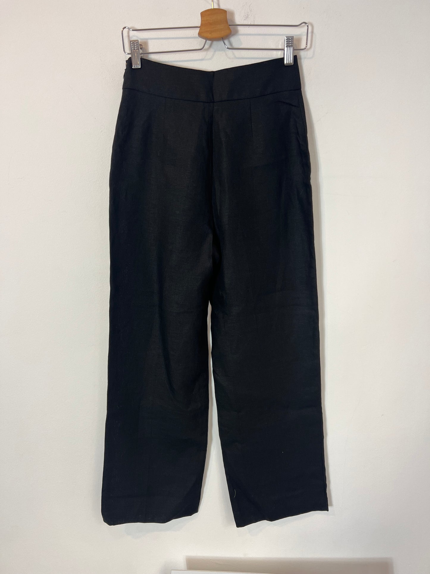 SEZANE. Pantalón negro lino T.36