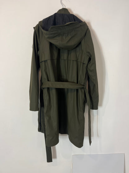 TANTÄ. Chaqueta impermeable 3/4 verde oscuro. T 38