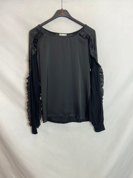 ZARA. Blusa negra volantes  T.S