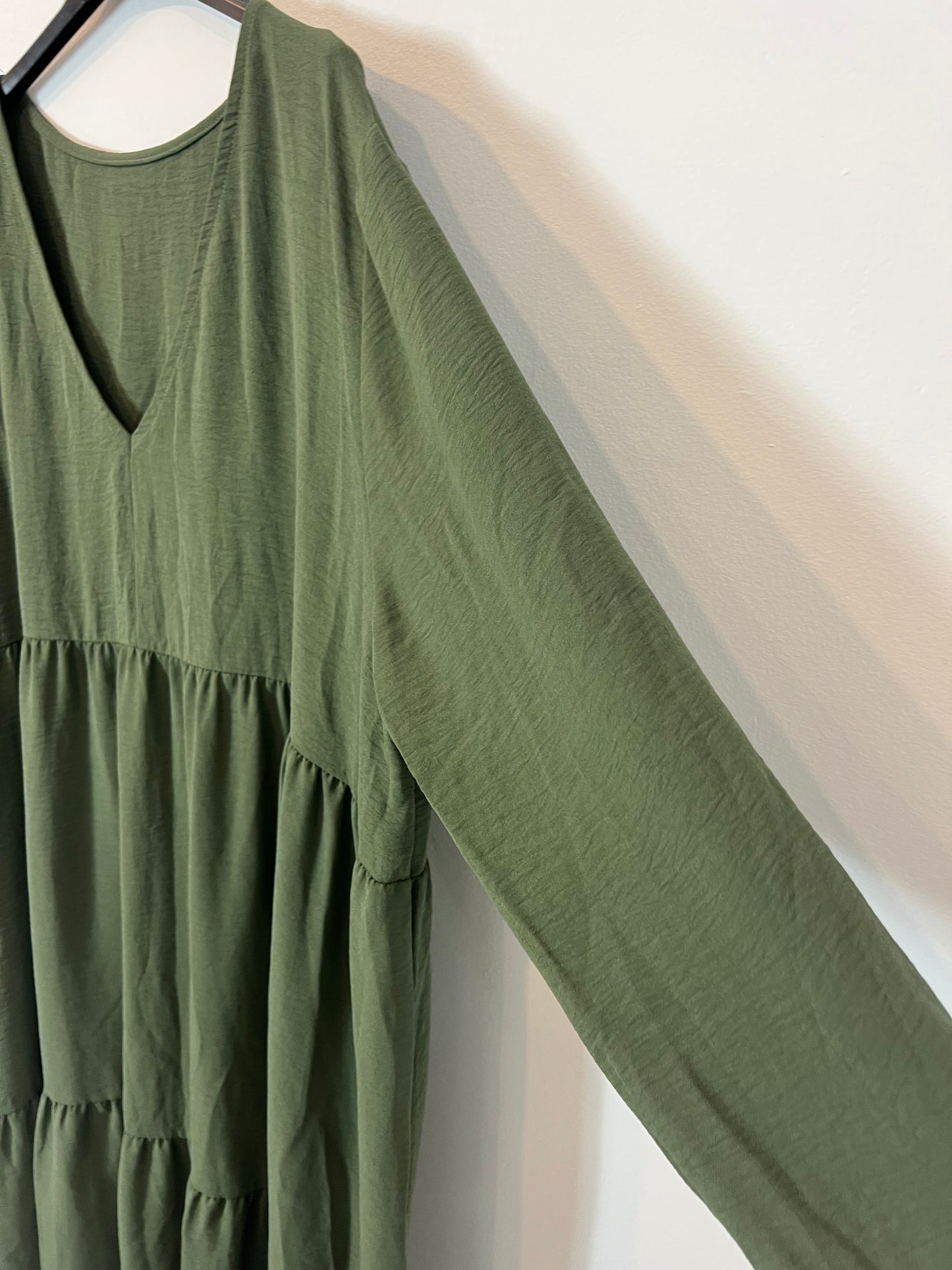 OTRAS. Vestido largo verde T.3xl