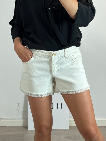 DOLCE&GABBANA. Denim short blanco detalle encaje. T 40