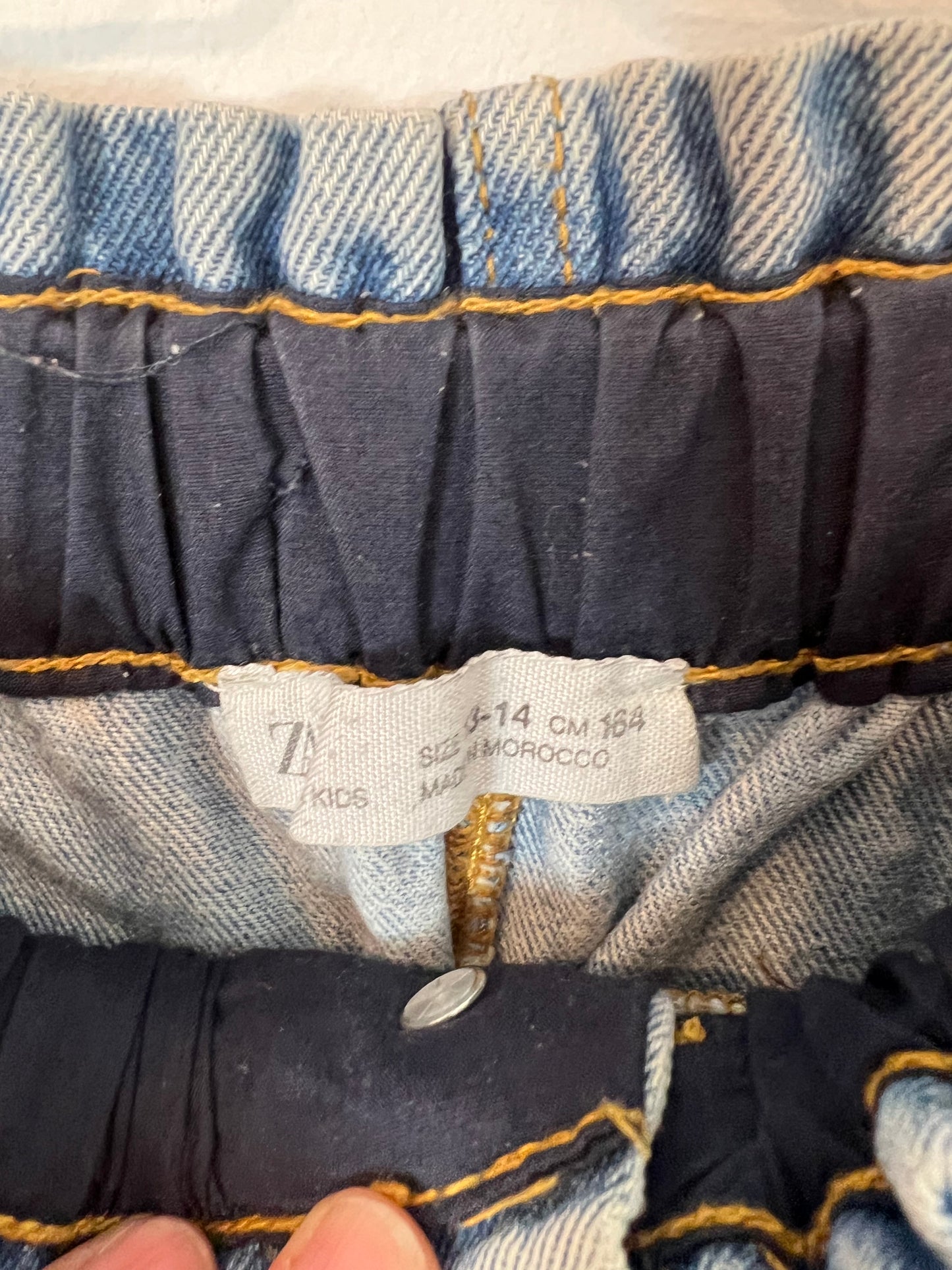 ZARA. pantalón slowchy denim T.13-14 años