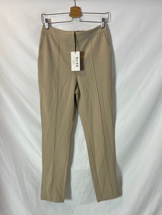 NA-KD. Pantalón beige costura T.36