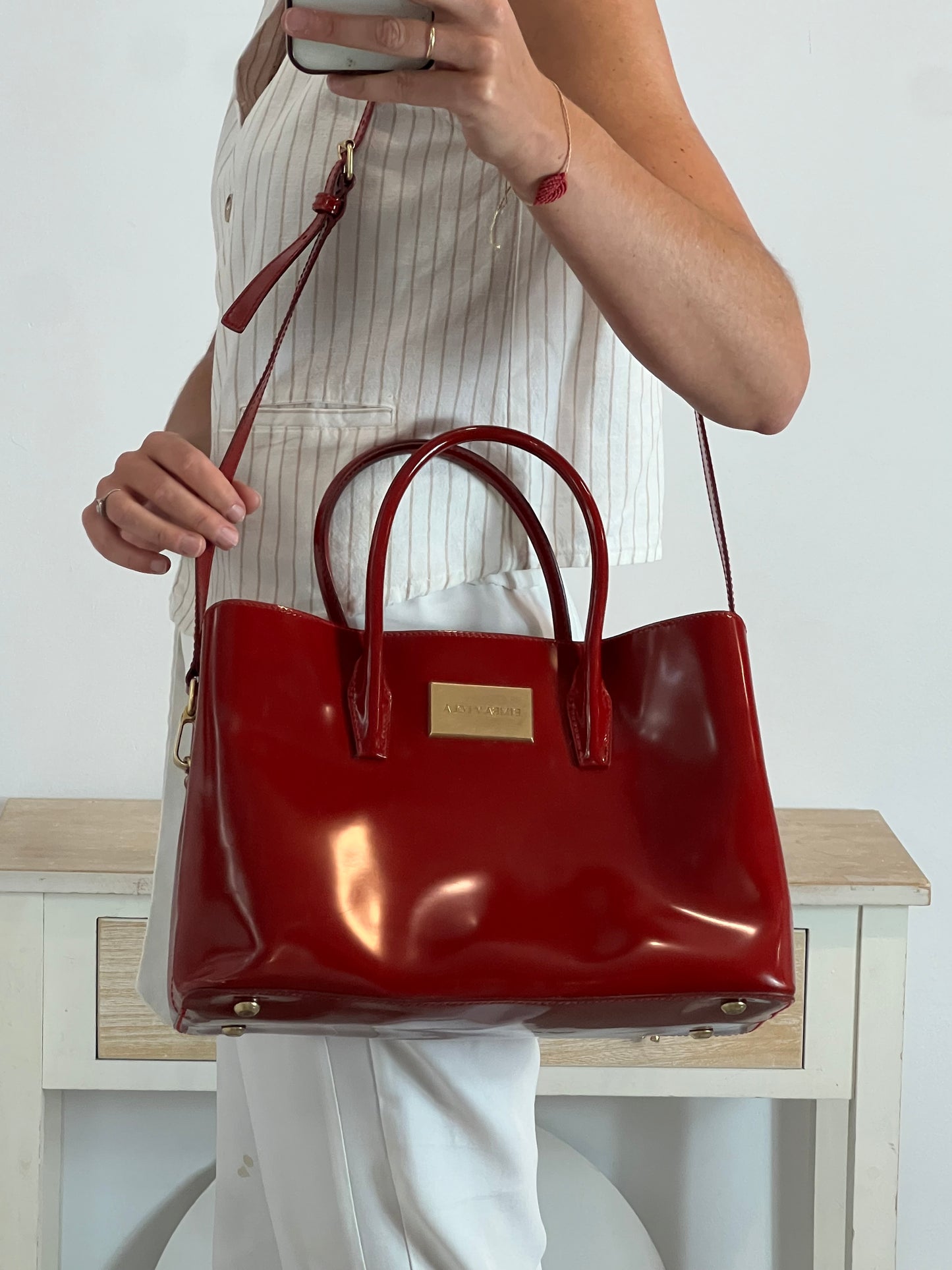 BIMBA Y LOLA. Bolso mediano rojo