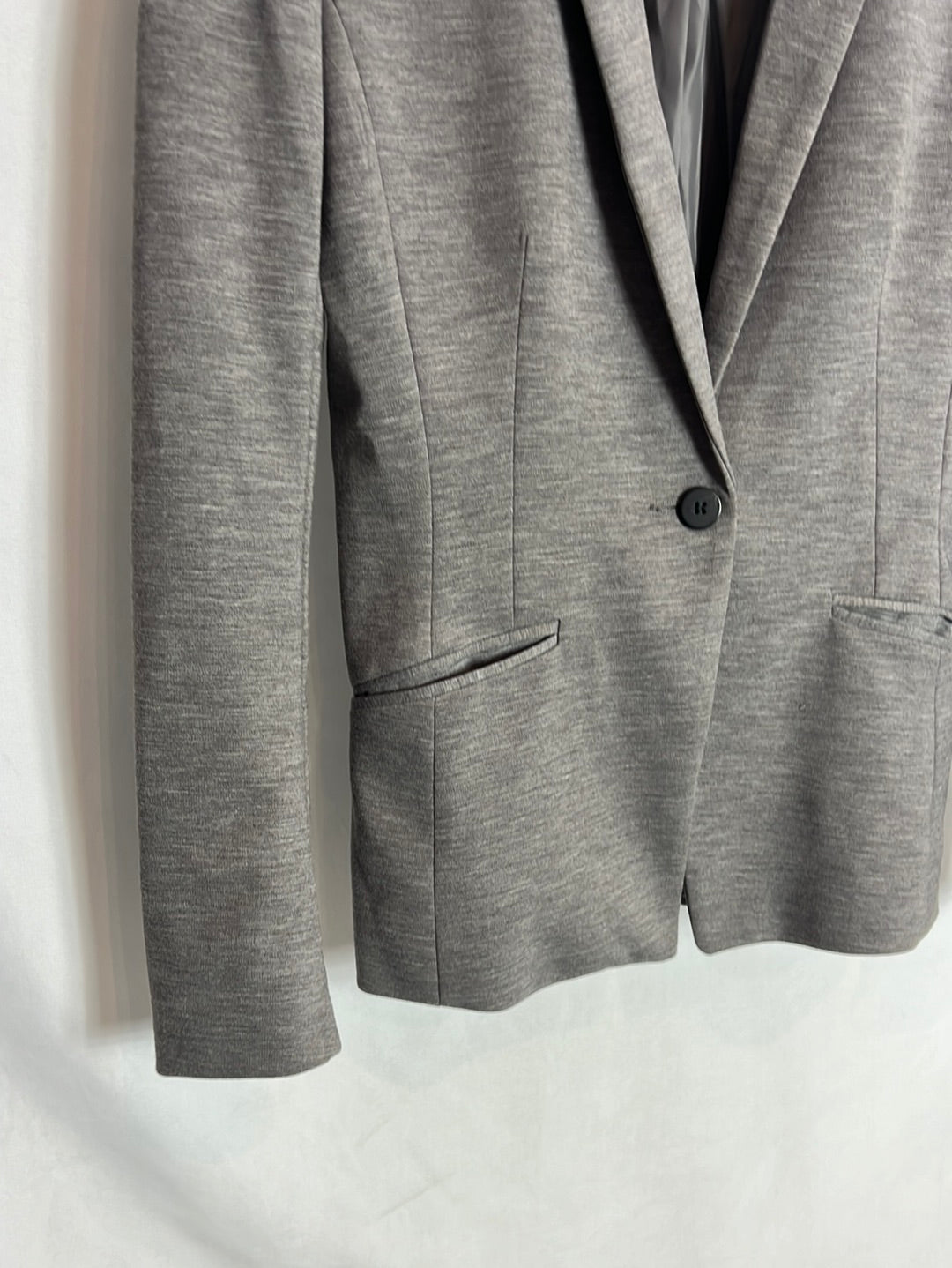 H&M.Blazer gris jaspeada T.36