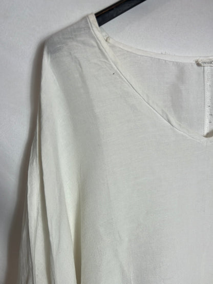 OYSHO. Blusa blanca lino volantes. T S