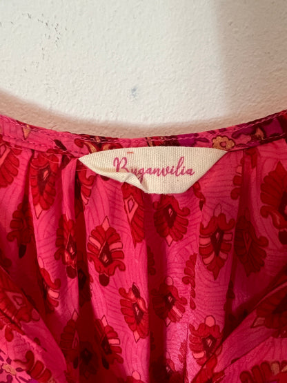 BUGANVILIA. Vestido rosa fucsia estampado dorados sedaT.3xl