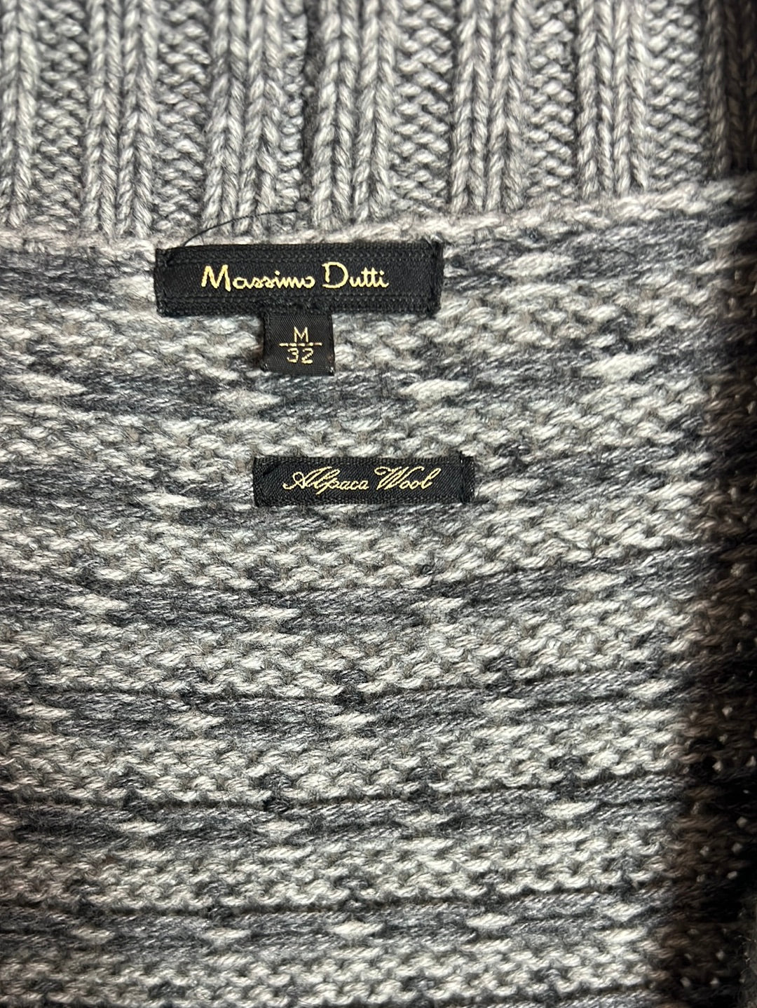 MASSIMO DUTTI. Cárdigan jaspeado grises. T M