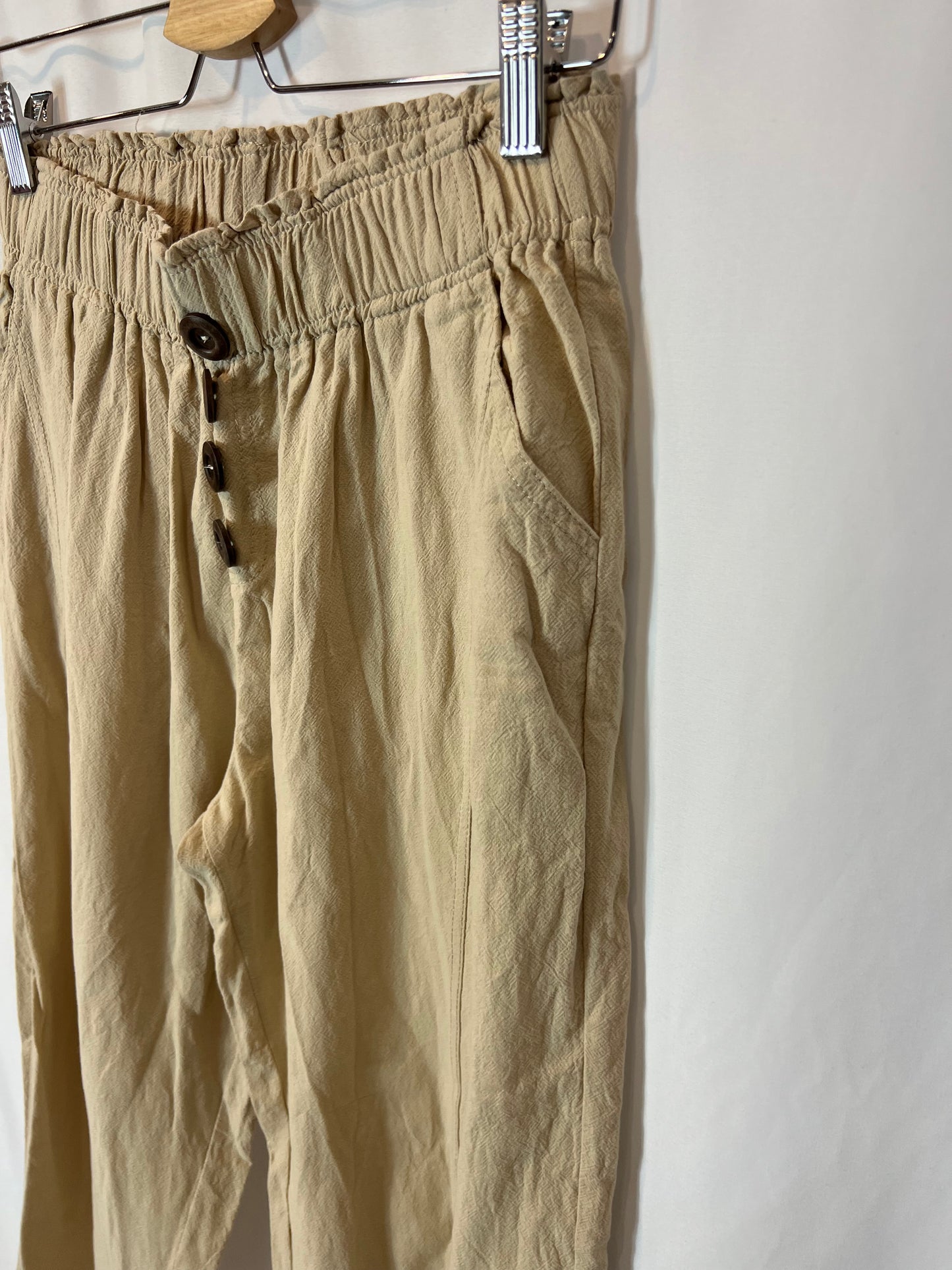 OTRAS. Pantalón beige fluido T.L (S)