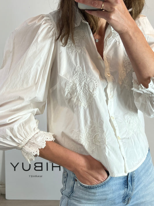 ZARA. Camisa blanca detalles bordado manga larga T.m