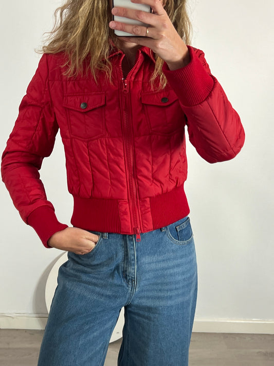 ARMANI JEANS. Chaqueta roja acolchada. T S