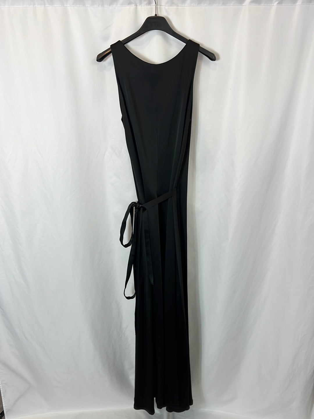 ATTICO. Vestido largo negro satinado  T.s/m