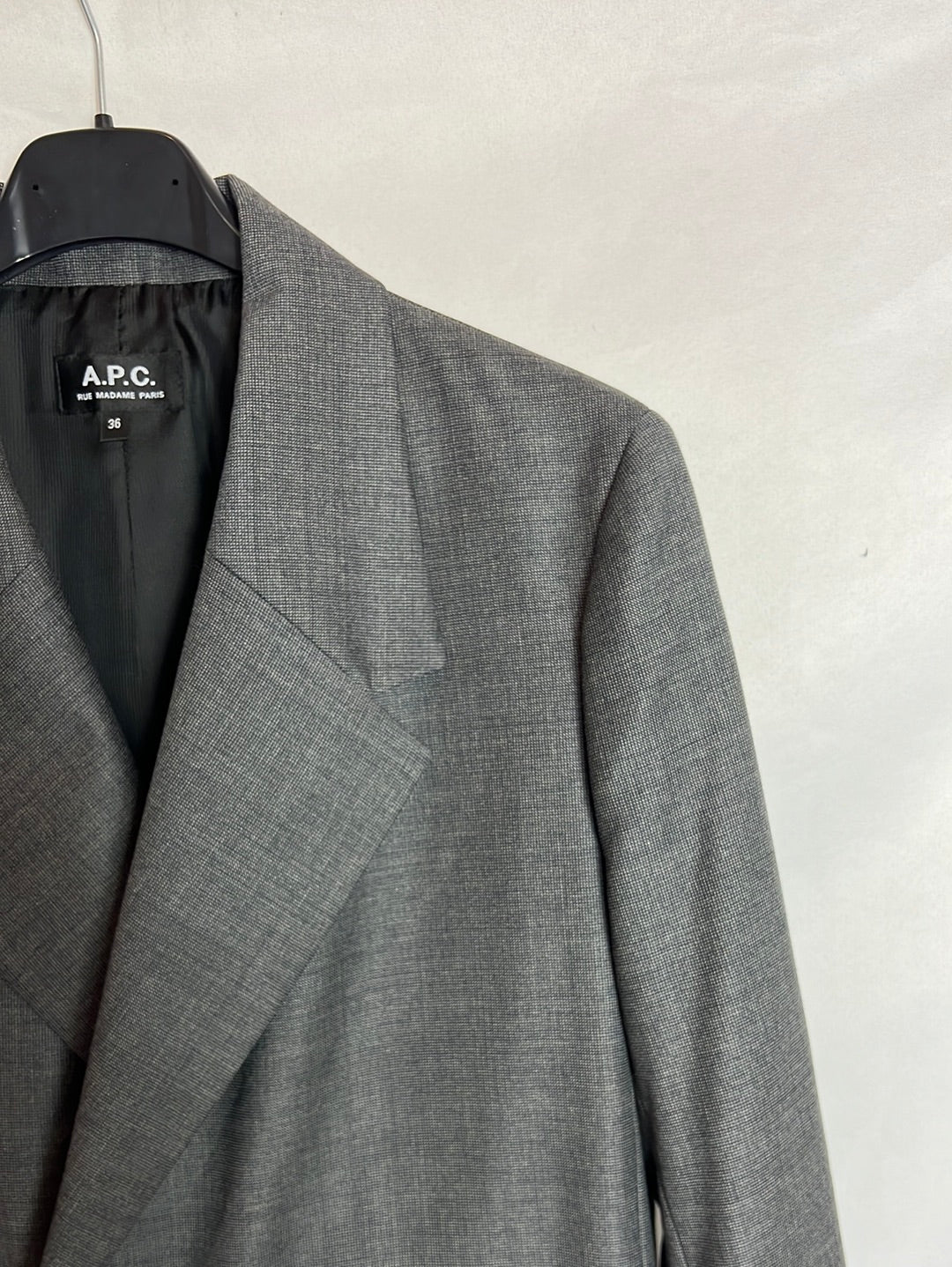 A.P.C. Blazer gris jaspeada lana. T 36