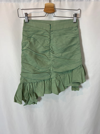 ZARA. Falda corta verde volante. T XS