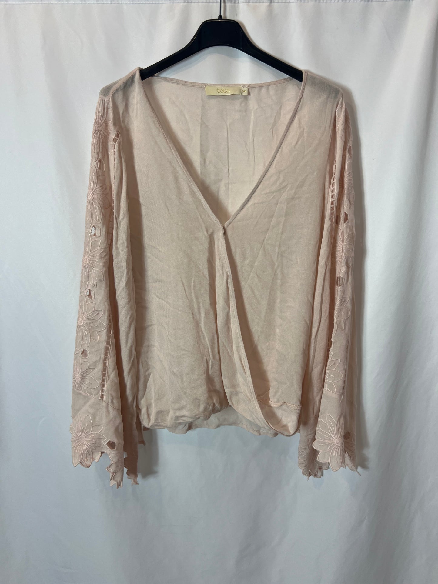 BDBA. Blusa rosa troquelada T.38