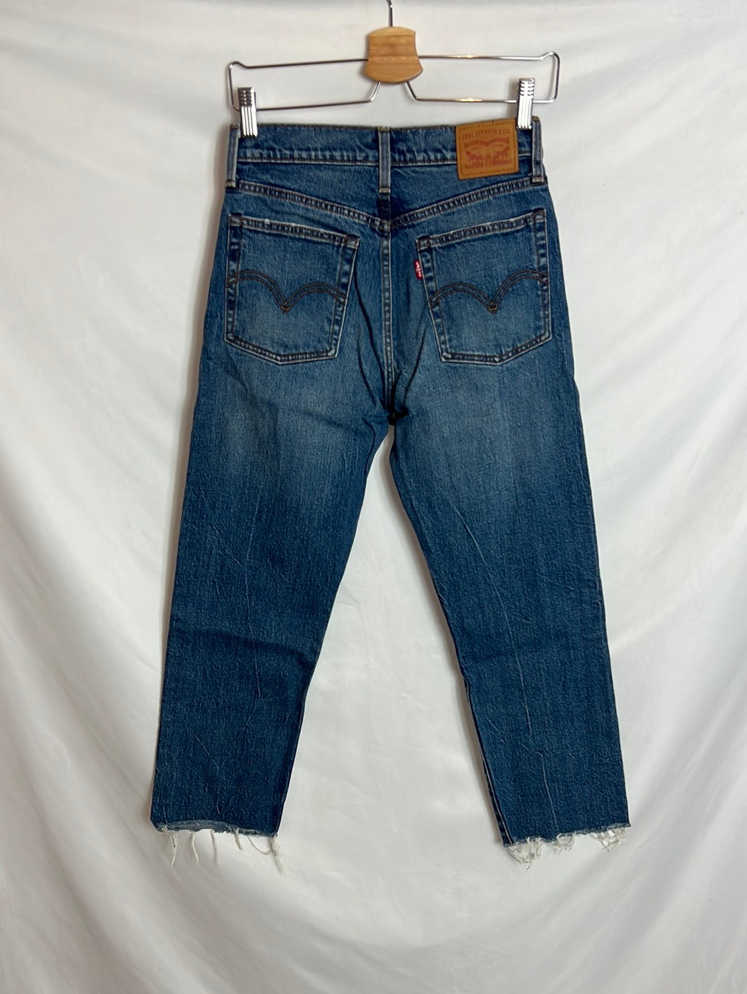 LEVI’S. Denim cropped  rectos. T 27 (36)