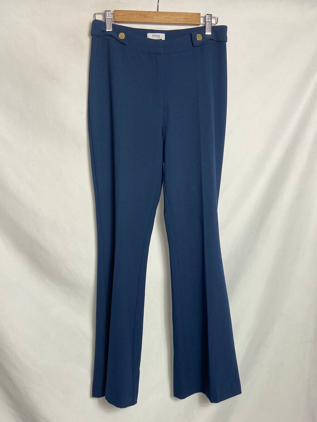 FORMULA JOVEN. Pantalón azul botones dorados. T 40