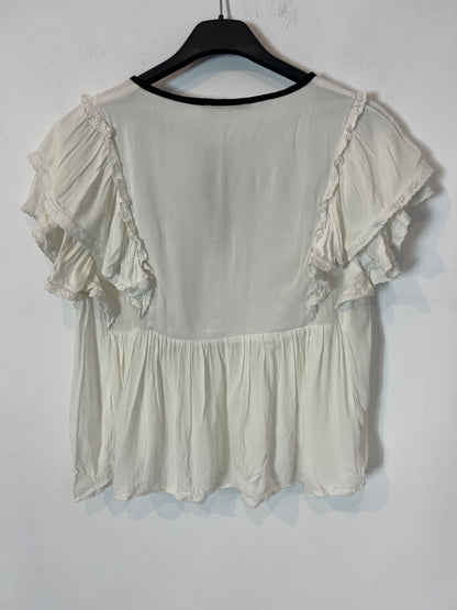 ZARA. top blanco volantes T.s