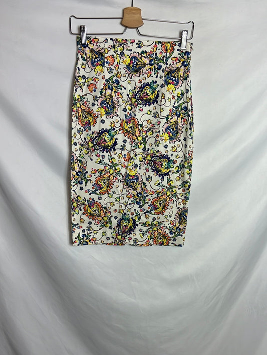 ZARA. Falda midi tubo estampada. T XS