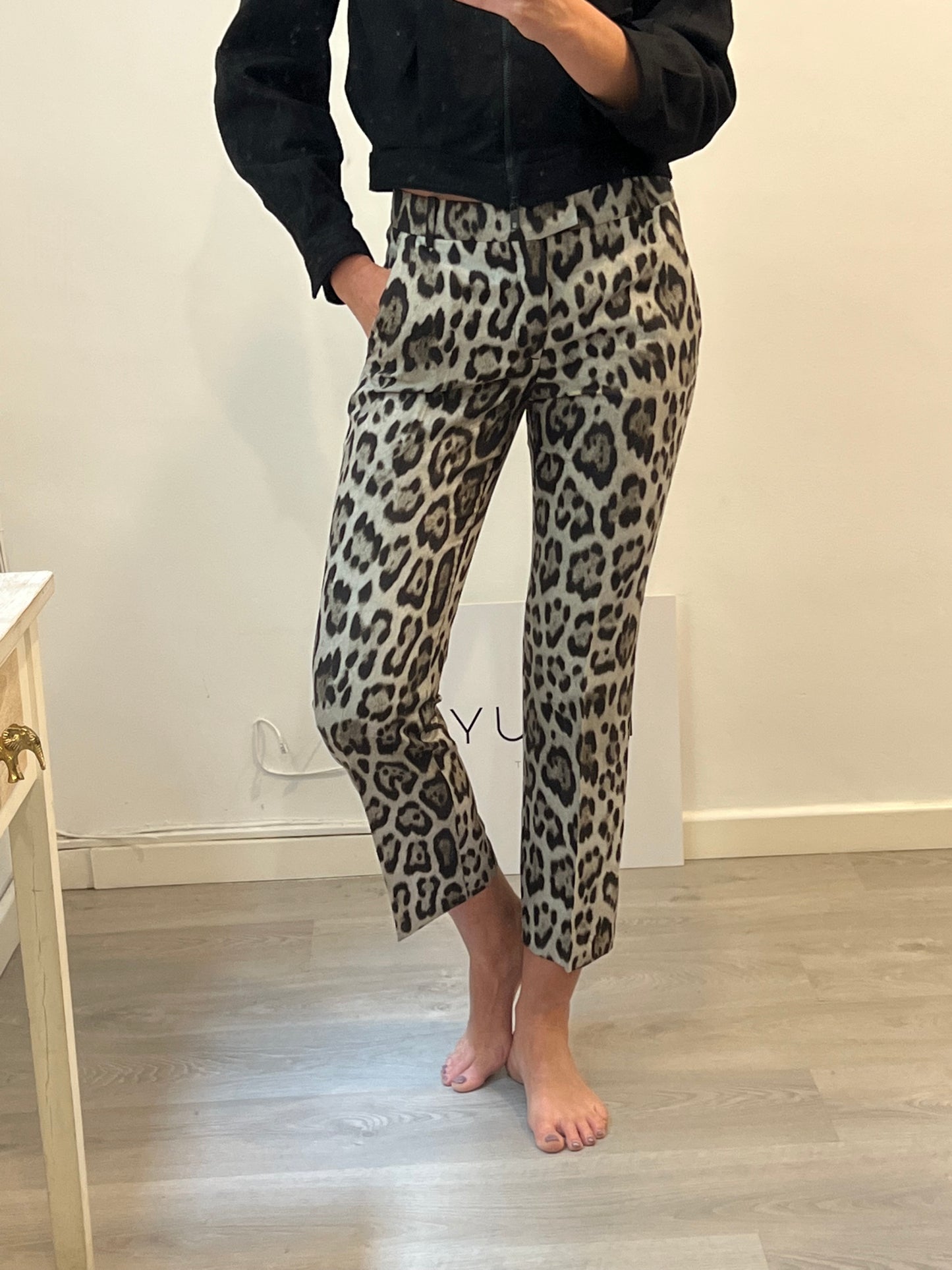 ZARA. Pantalón fluido animal print T.s