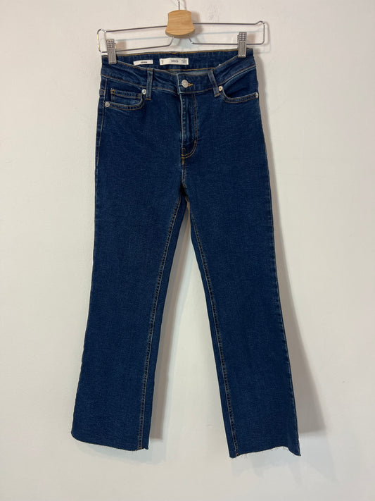 MANGO. Pantalón denim acampanado T.36