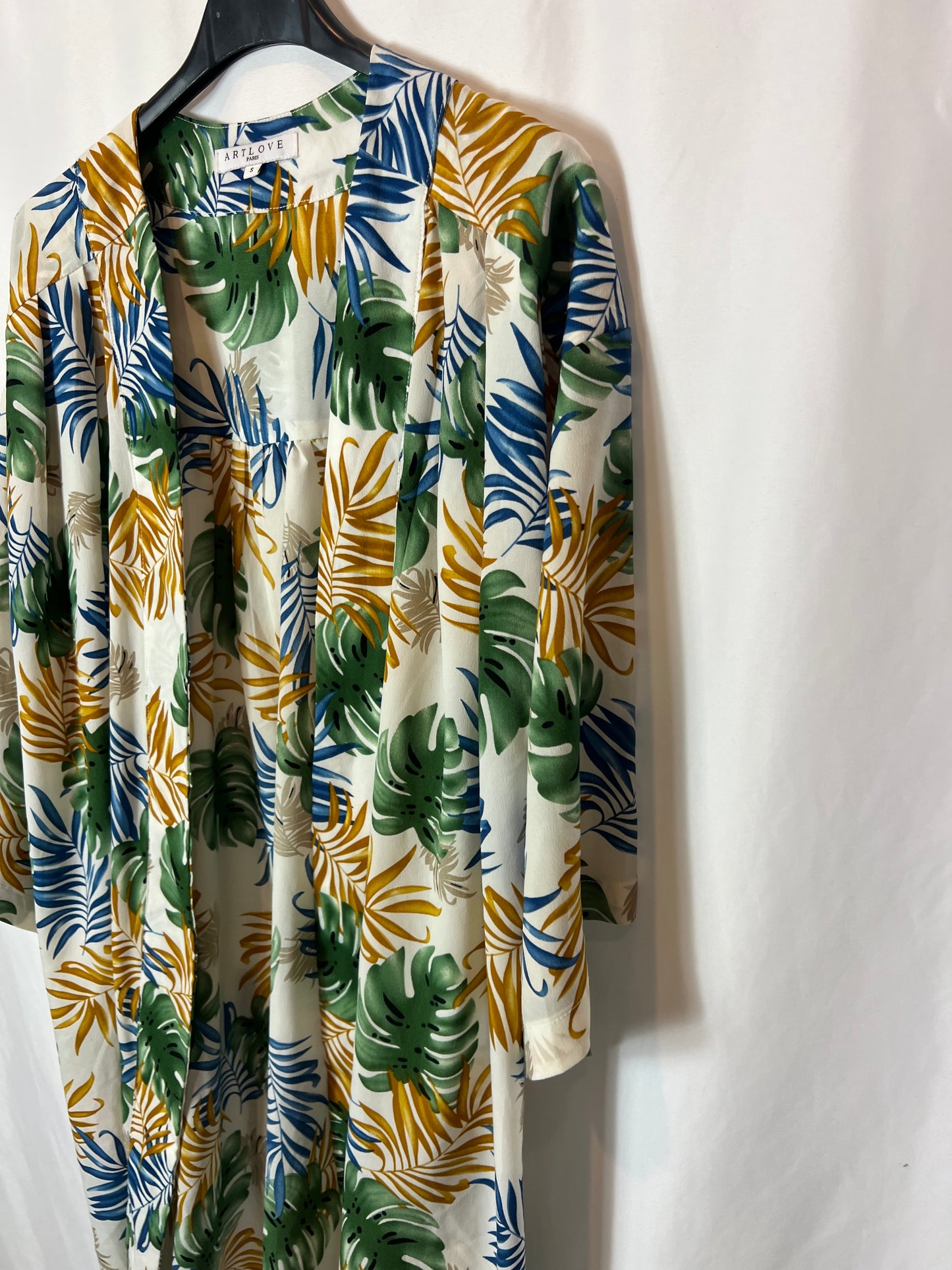 ARTLOVE. Kimono estampado tropical. T S