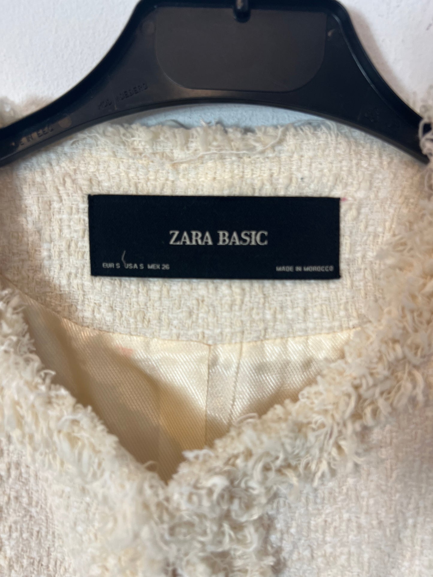 ZARA. Chaqueta beige tweed T.s