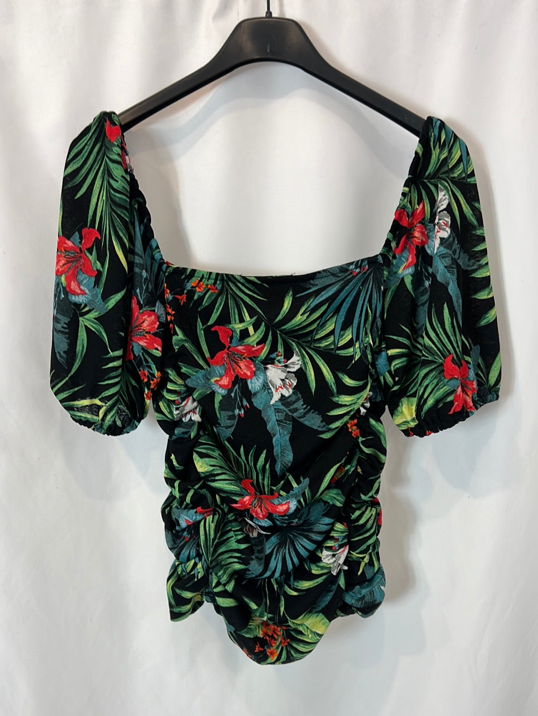 BOROTHY PERKINS. Top elástico estampado tropical. T S/M