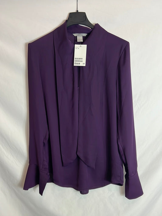 H&M. Blusa morada lazada. T 36