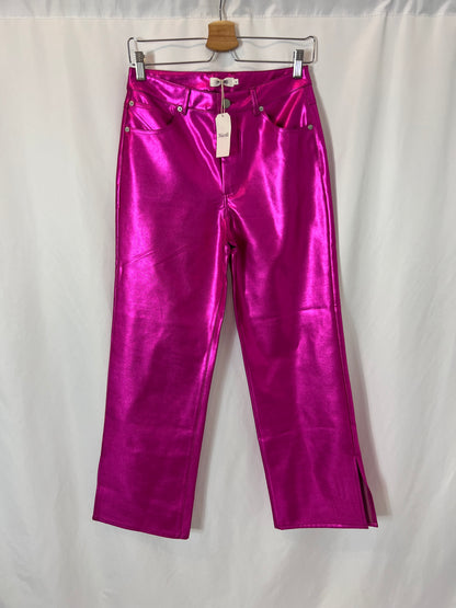 NÍCOLI. Pantalón fucsia pata ancha. T 36