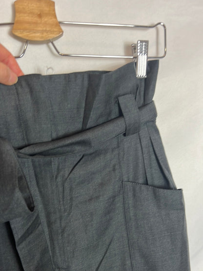 IRO. Pantalón gris oscuro cintura alta. T 34