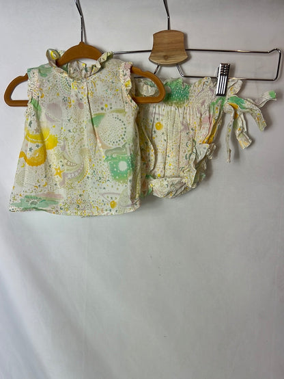 PILI CARRERA. Conjunto top y culetin  colores. T 3 meses