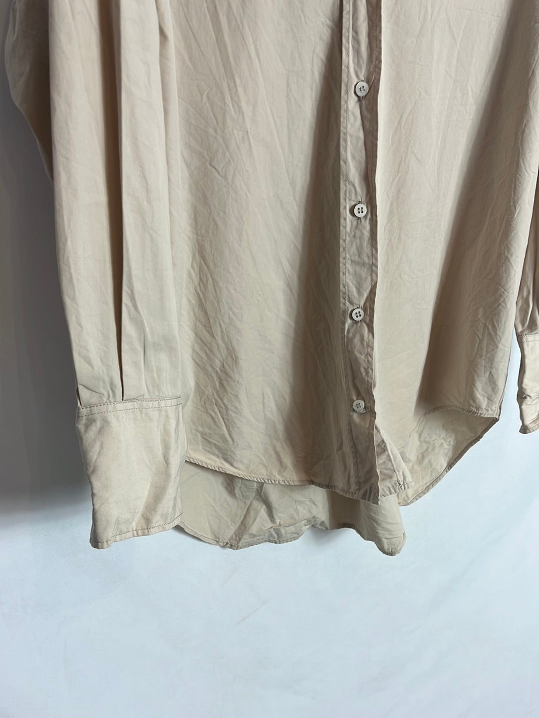 ZARA. Camisa beige estilo oversized . T S