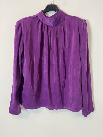 BIMANI. Blusa morada textura cuello alto. T L (M)