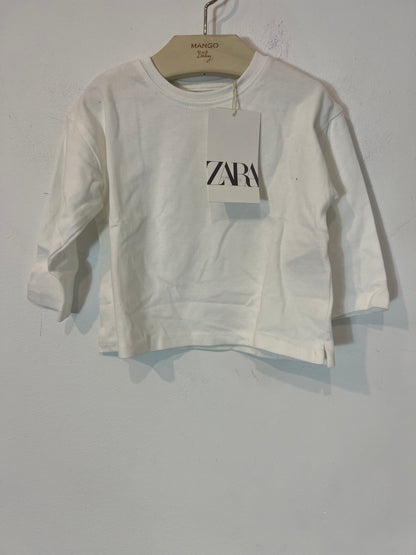 ZARA. Camiseta blanca algodón manga larga. T 9-12 meses