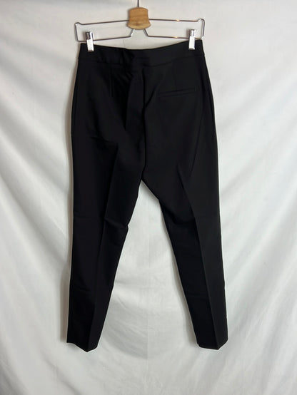 ZARA. Pantalón negro de vestir. T 42