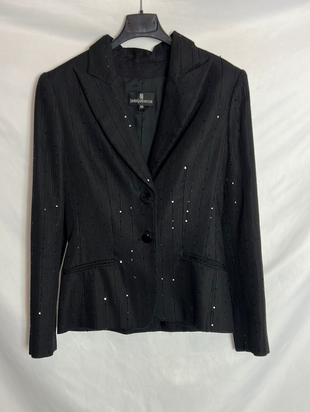 JAVIER LARRAINZAR. Blazer negra lentejuelas mini. T 38