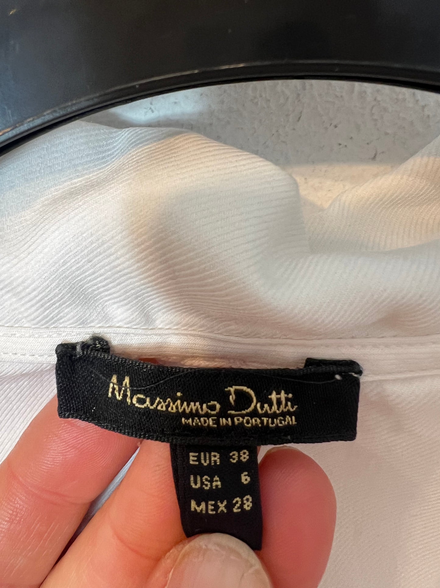 MASSIMO DUTTI. Blusa blanca doble textura. T 38