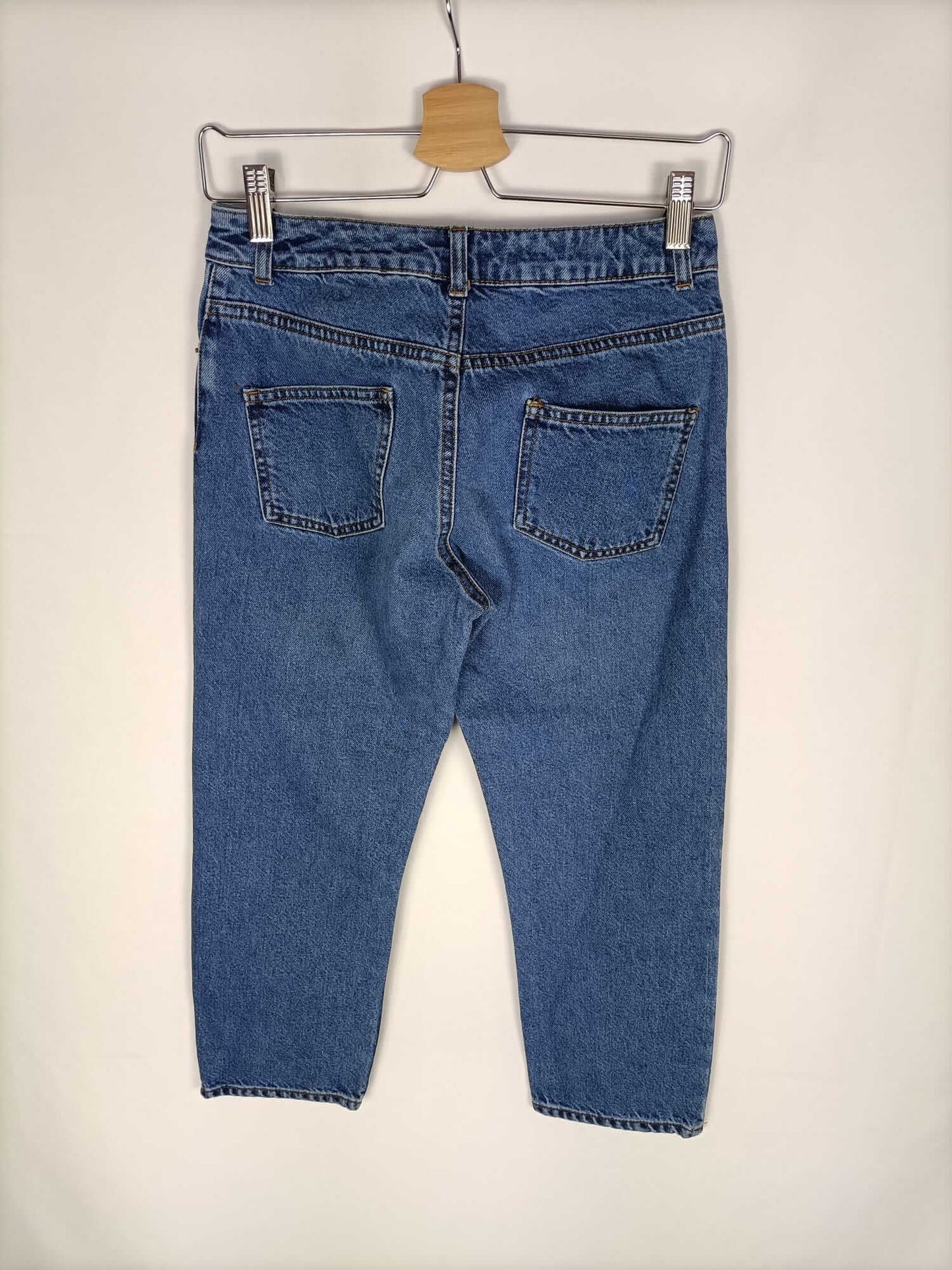 TOPSHOP. Pantalón denim mom fit T.s