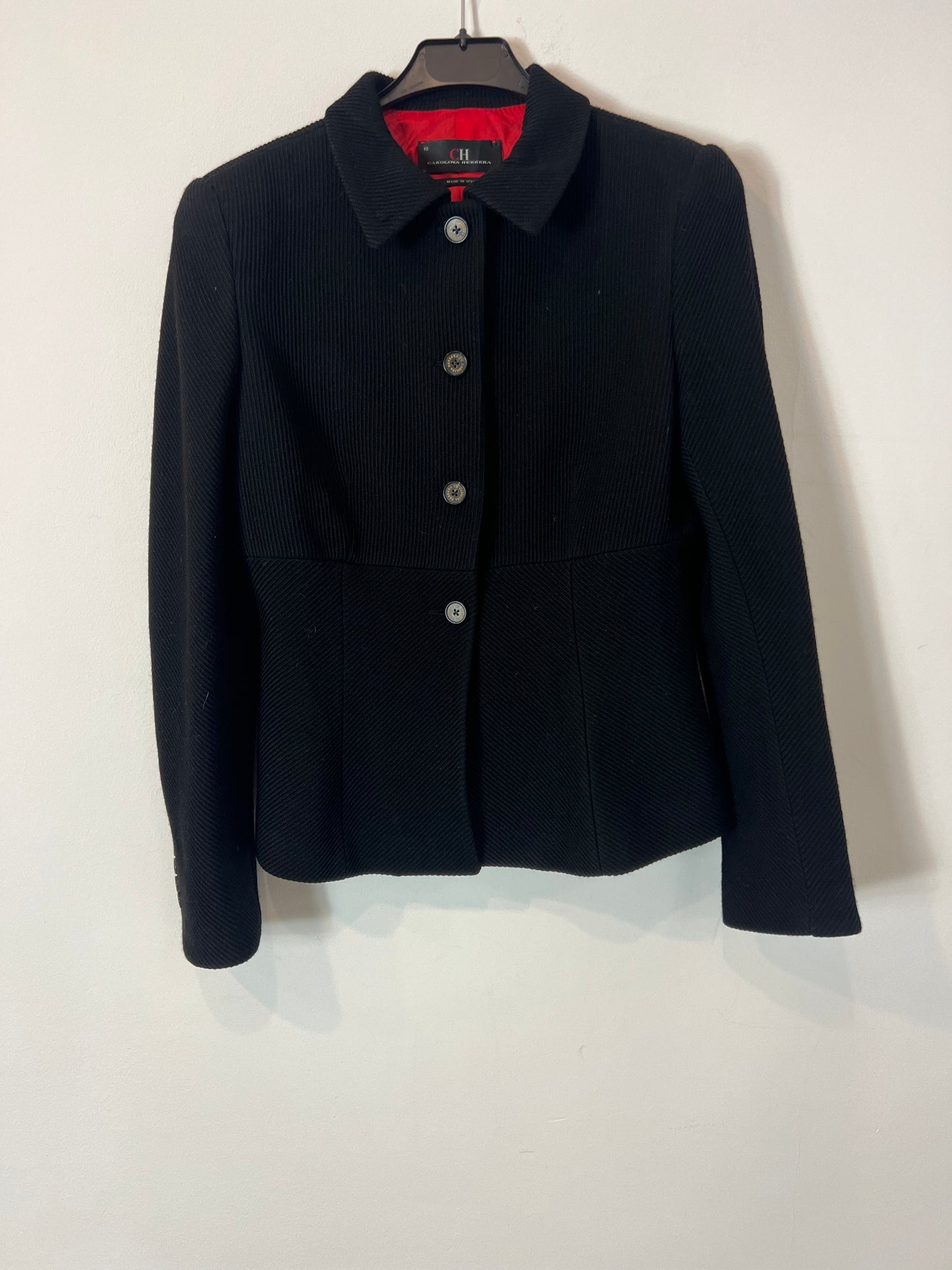 CAROLINA HERRERA. Chaqueta negra textura. T 10 (M)