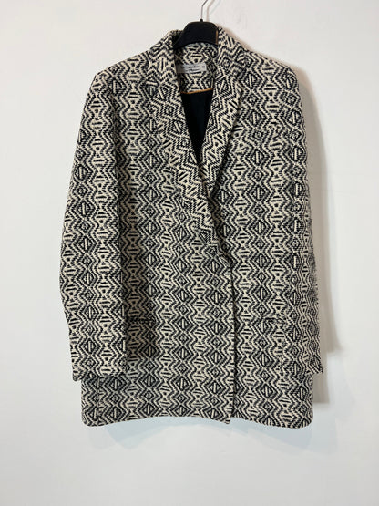 ETÉ COMME HIVER. Chaqueta textura estampado geométrico. T 38