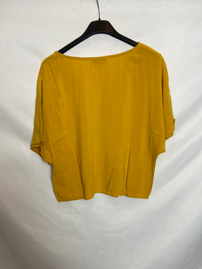 BERSHKA. Top amarillo fruncido T.XS