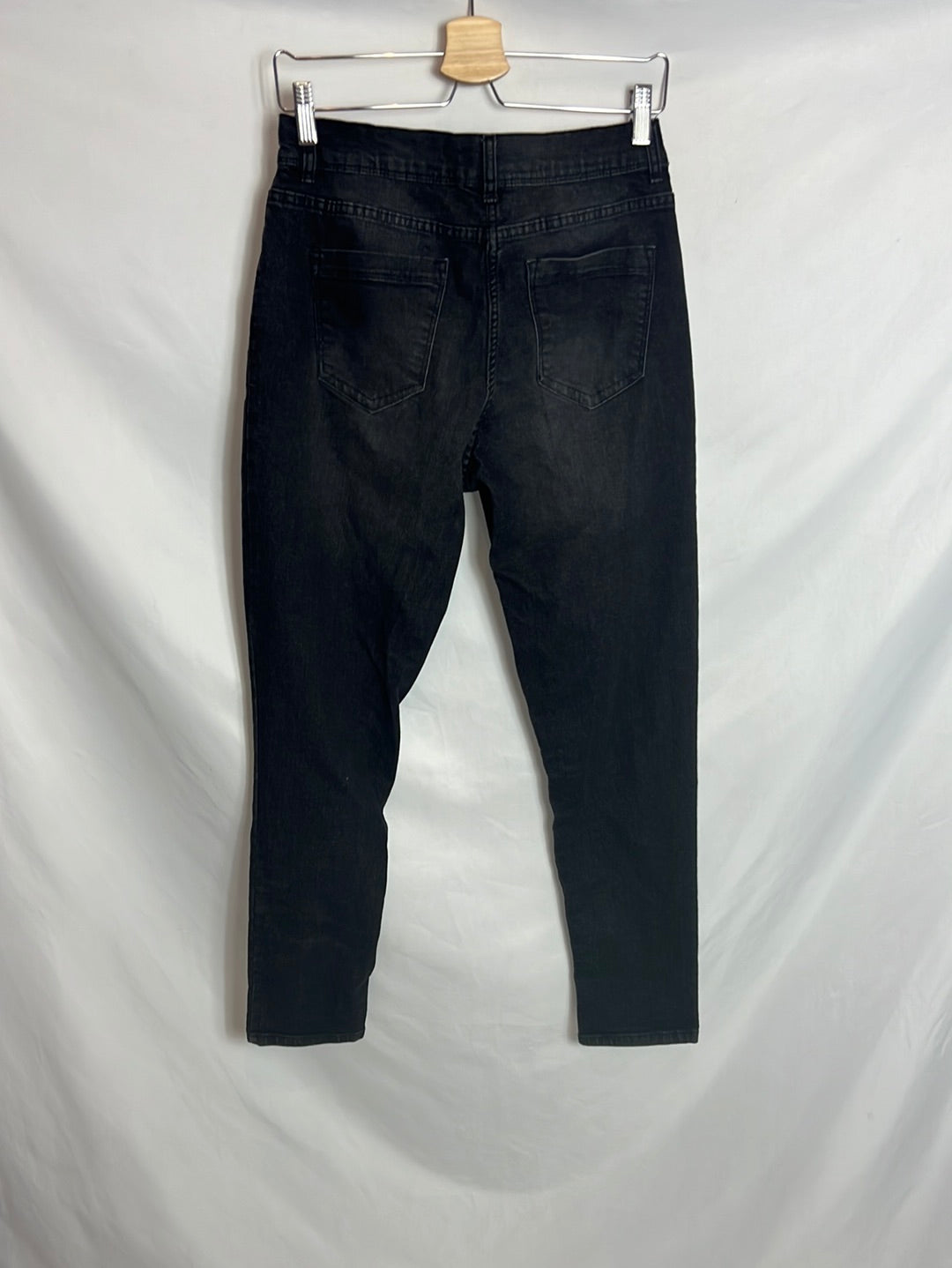 UP2FASHION. Denim negro efecto desgastado. T 40