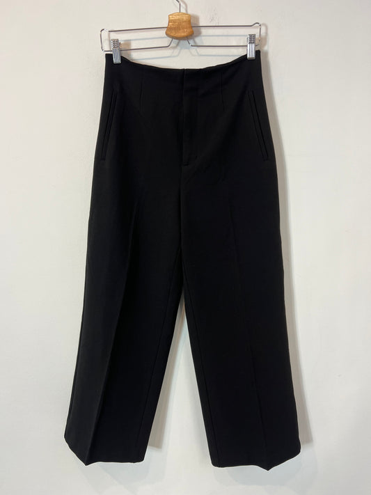 ZARA. Pantalón negro fluido recto T.m