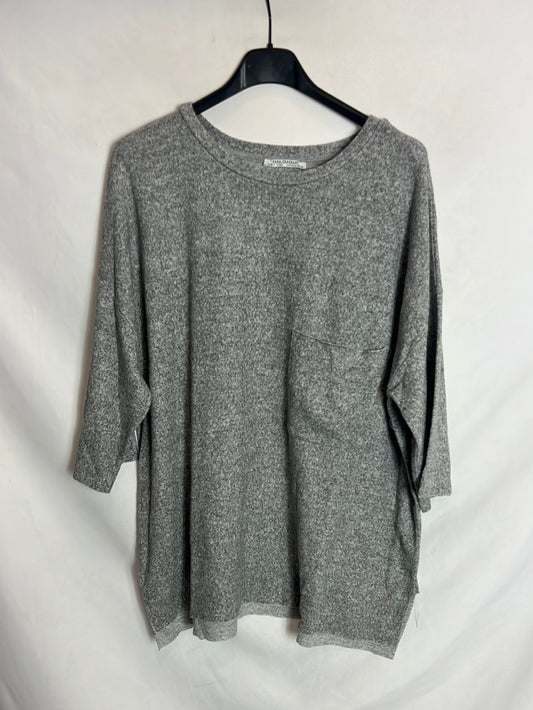 ZARA. Top gris textura bolsillo. T M