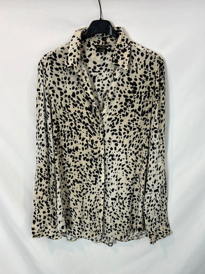 MASSIMO DUTTI. Camisa animal print fluida. T 38