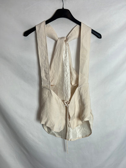 VALENTINA GARÍ. Top textura beige cuello  halter. T S