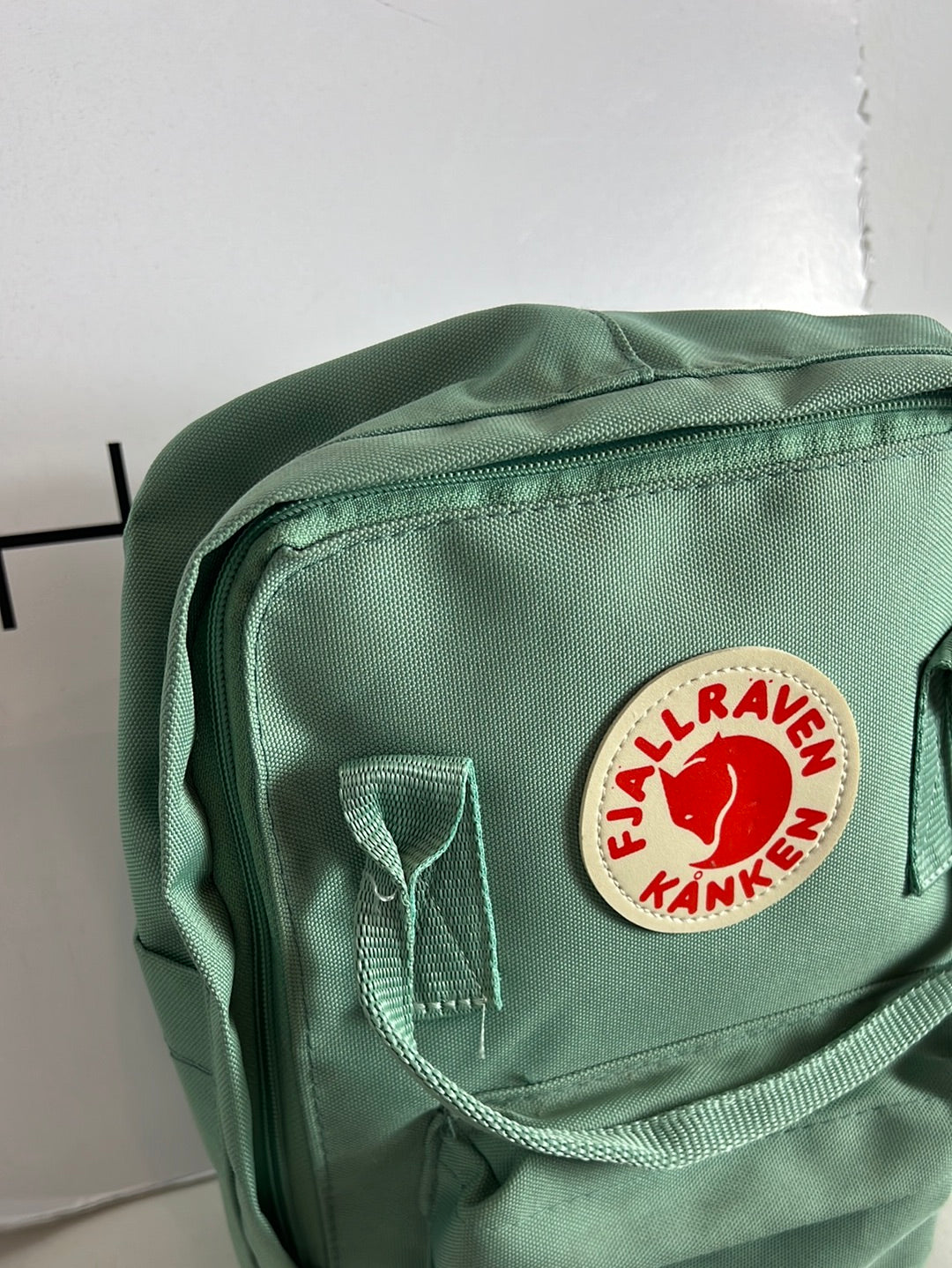 FJALLRAVEN KANKEN. Mochila pequeña verde claro