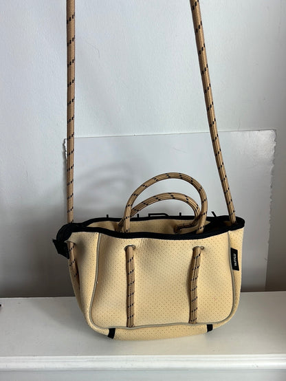 VANYLU. Bolso doble asa pequeño beige